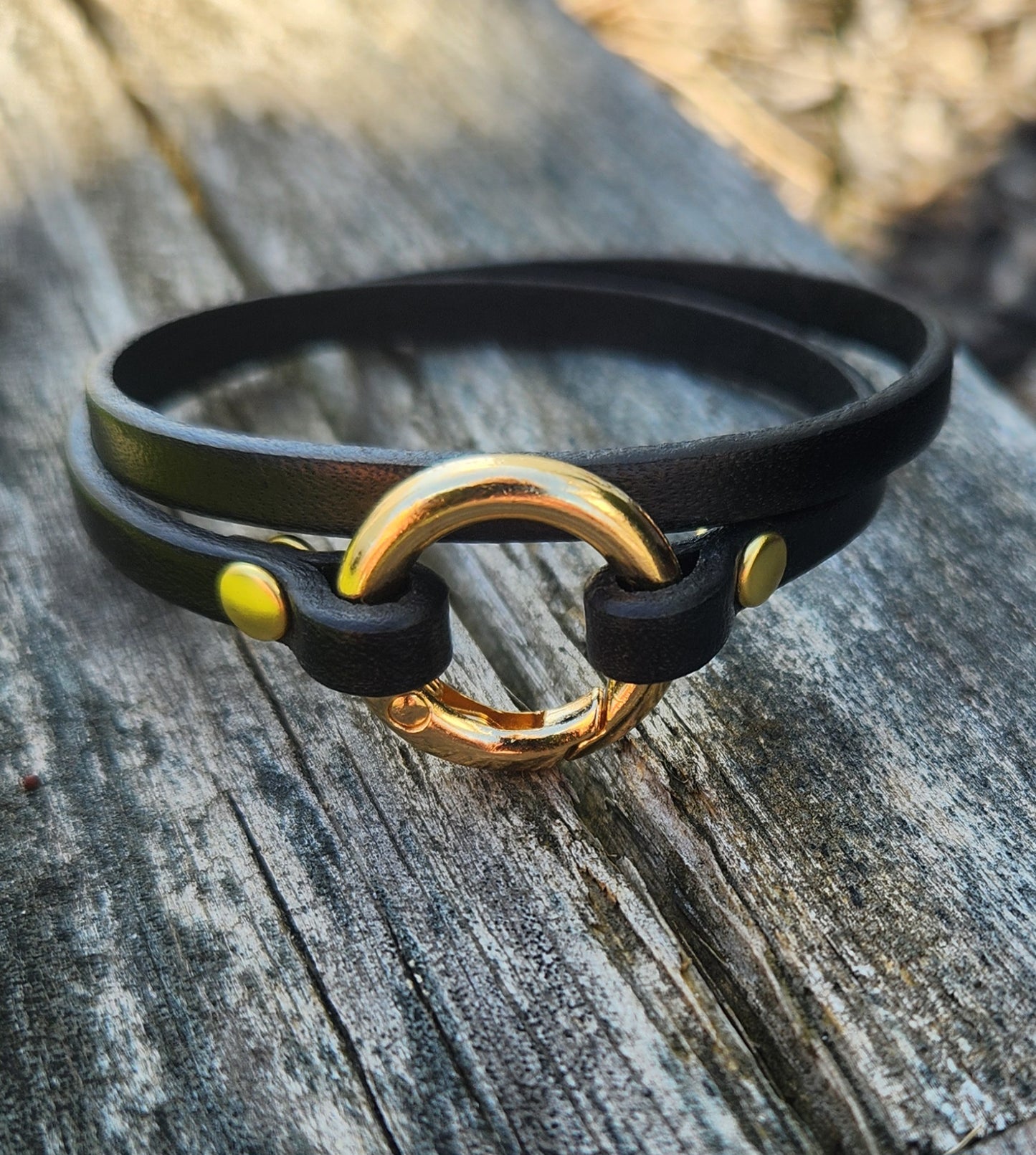 Shiny Brass Infinity Link Leather Wrap Bracelet