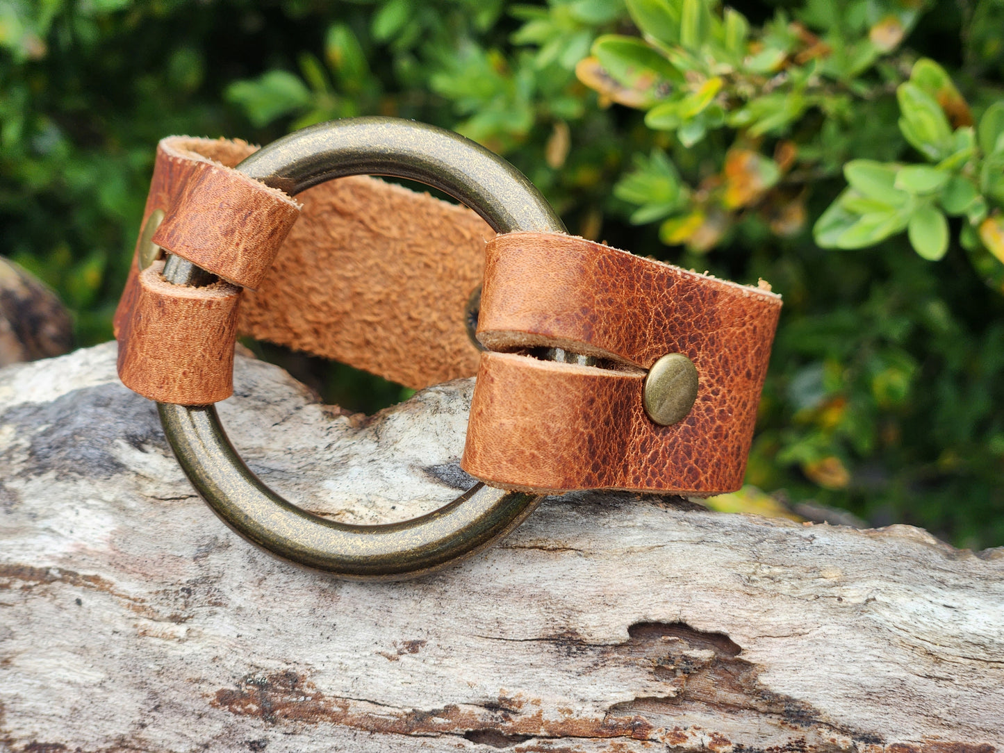 Bella O-Ring Leather bracelet -