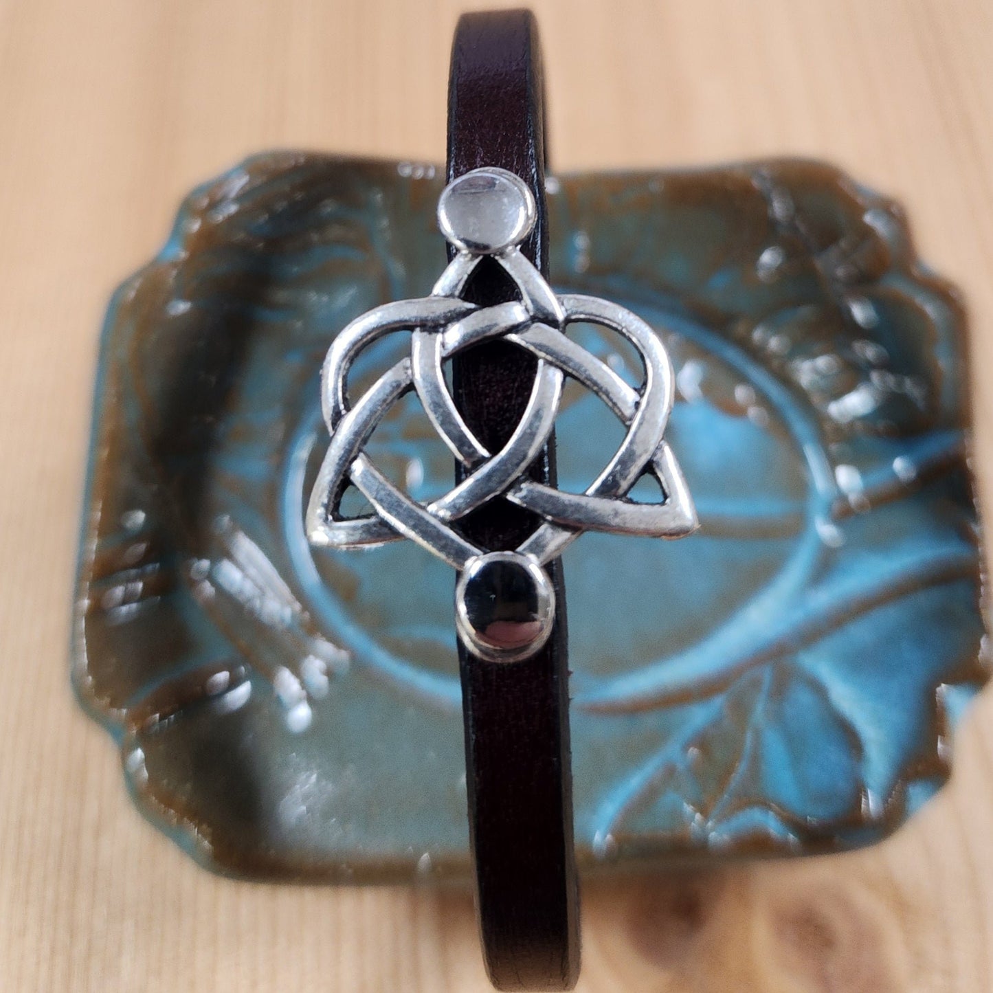 Celtic Sisters Knot bracelet - Sister leather bracelet