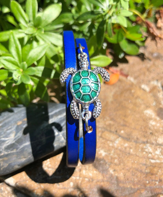 Sea Turtle with Green shell leather bracelet - Double wrap bracelet